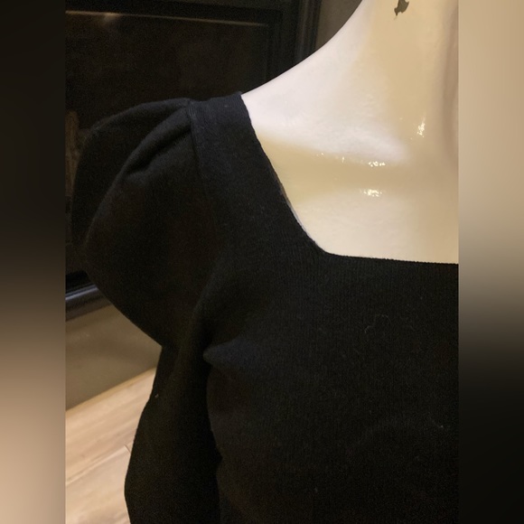 Puff shoulder top - Picture 5 of 7